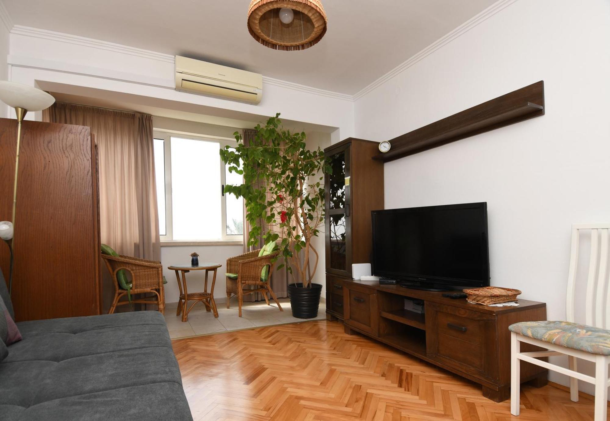 Bor Apartment *